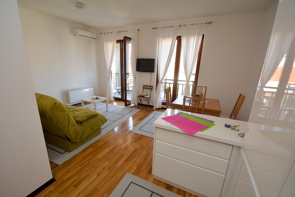 Apartment Mirjana บุดวา ภายนอก รูปภาพ